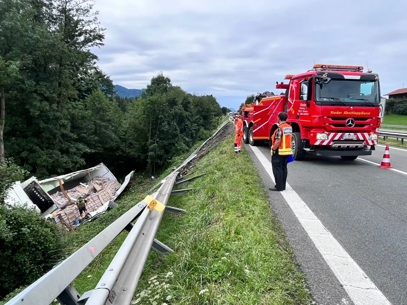 22 Tonnen Kirschen landen im Graben