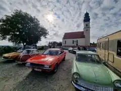 Gleichgesinnte beim Oldtimertreffen in Wang