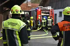 Hampersberg: Feuerwehren eilen zu Garagenbrand
