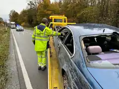 Junger Fahrer verletzt in Klinik