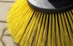 Kehrmaschine im Einsatz