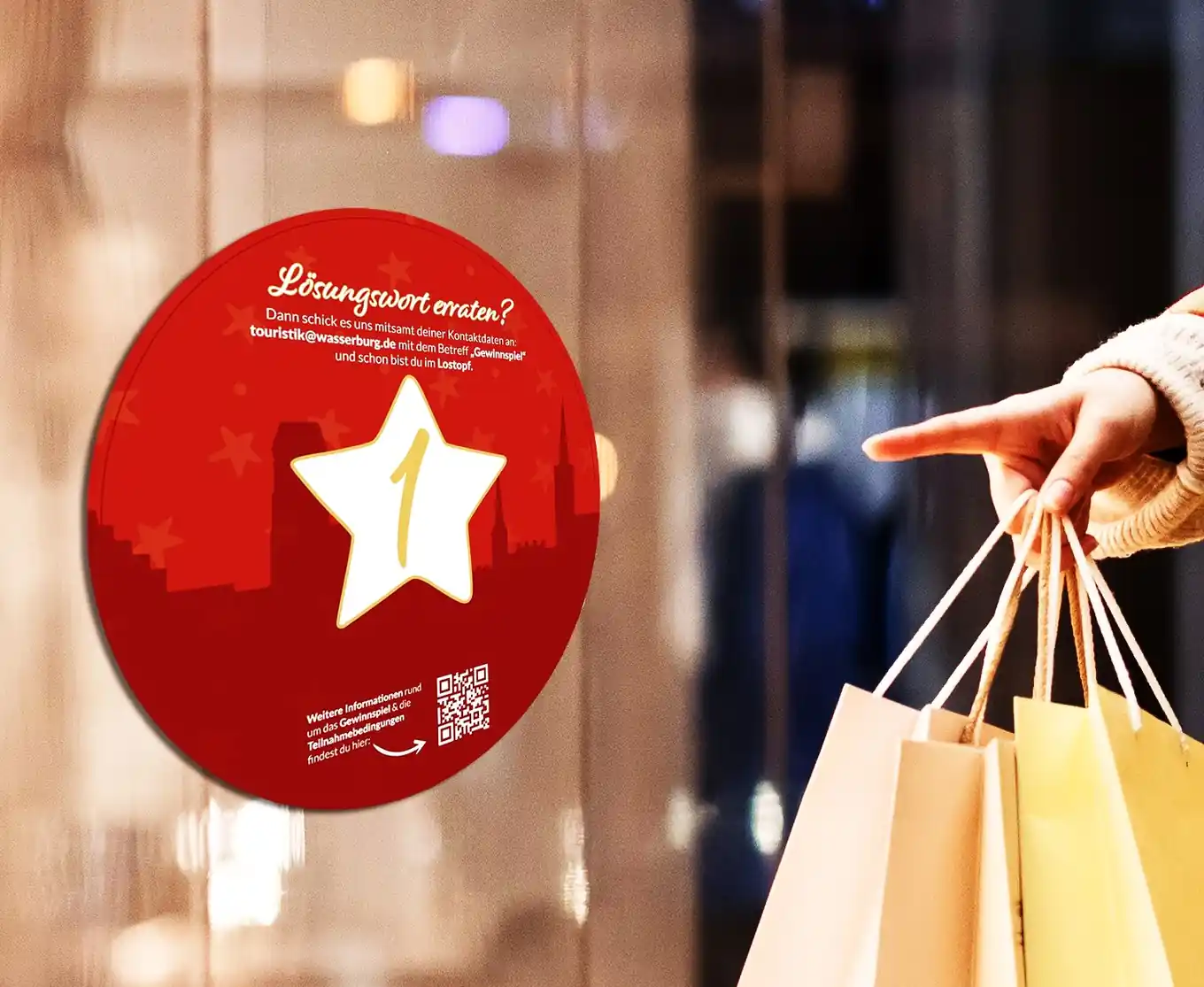 Von Tür zu Tür mit dem „Altstadt Adventskalender“