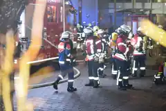 Öl auf einem Herd, das in Brand geriet