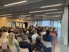 Zusammenhalten und Hoffnung schenken