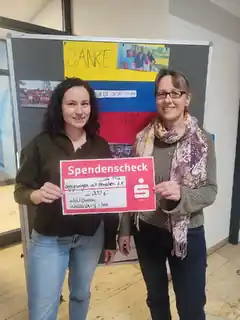 Weltladen Wasserburg spendet 2.000 Euro