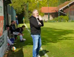Harry Mandl legt Traineramt nieder