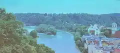 Ein Steg über die Kapuziner-Insel