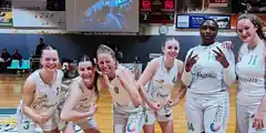 Ein Feuerwerk der Firegirls zum Schluss