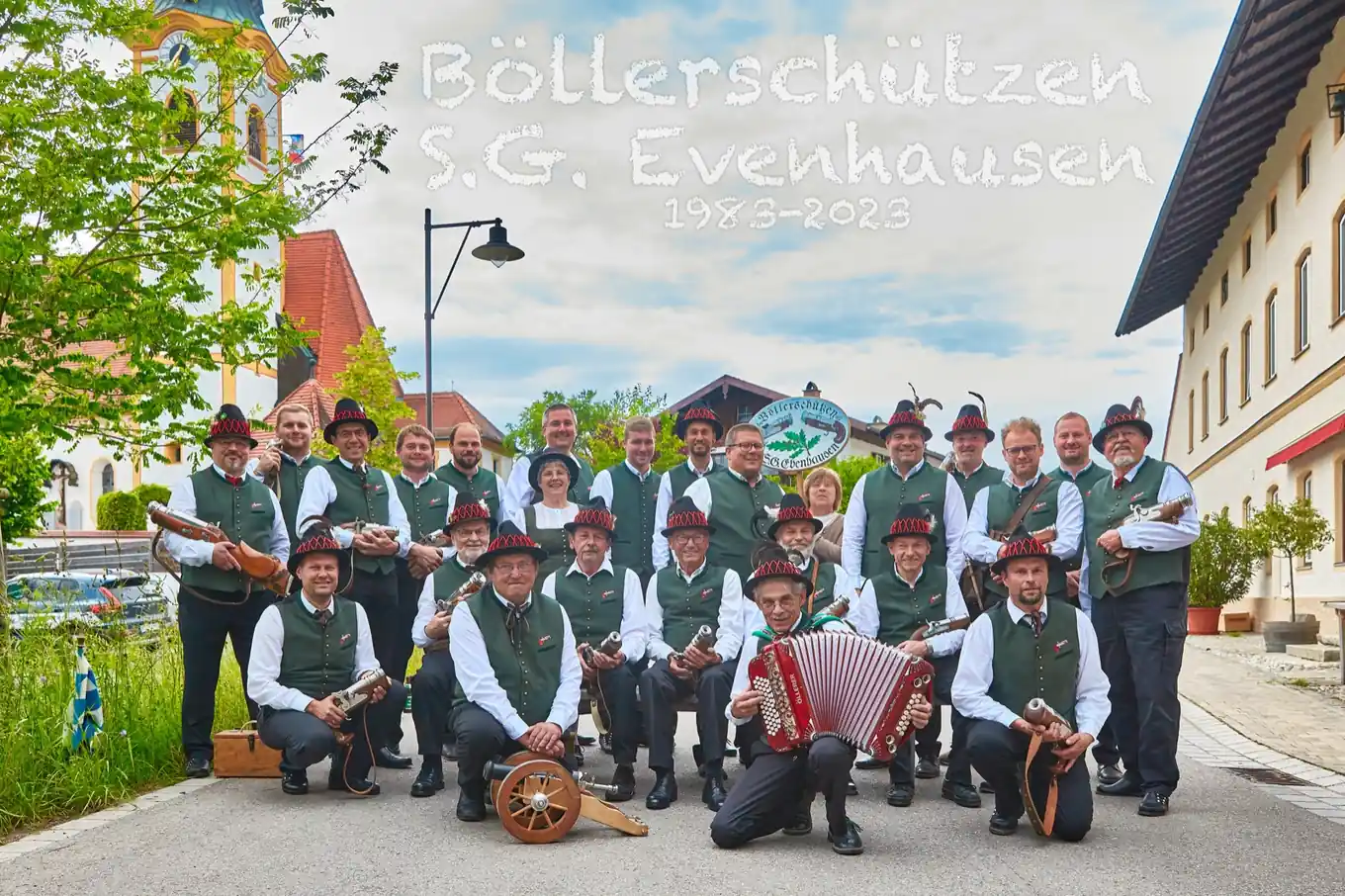 Salut mit über 100 Böllerschützen