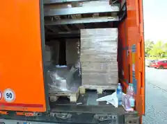 Migrantengruppe an A8 ausgesetzt