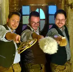 Zum Lachen in den Schlosshof gehen