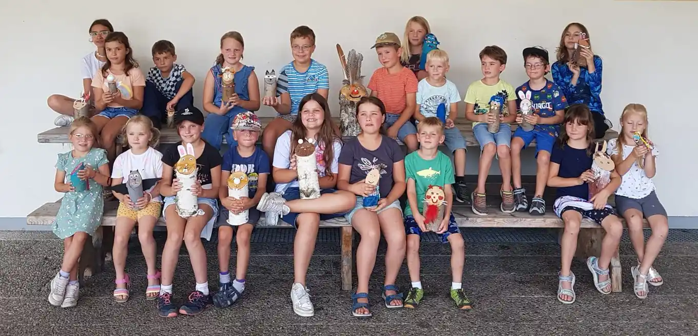 Kinder bastelten ihre Lieblingstiere