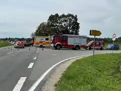 B15: Unfall mit mehreren Pkw