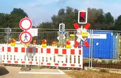 Nein, Schranken gibt es noch immer nicht