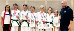 Starke Judo-Zwillinge Fiona und Louisa