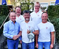 Da ist das Ding, Team „Tschug-Bar“!