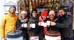 Fröhlich helfen