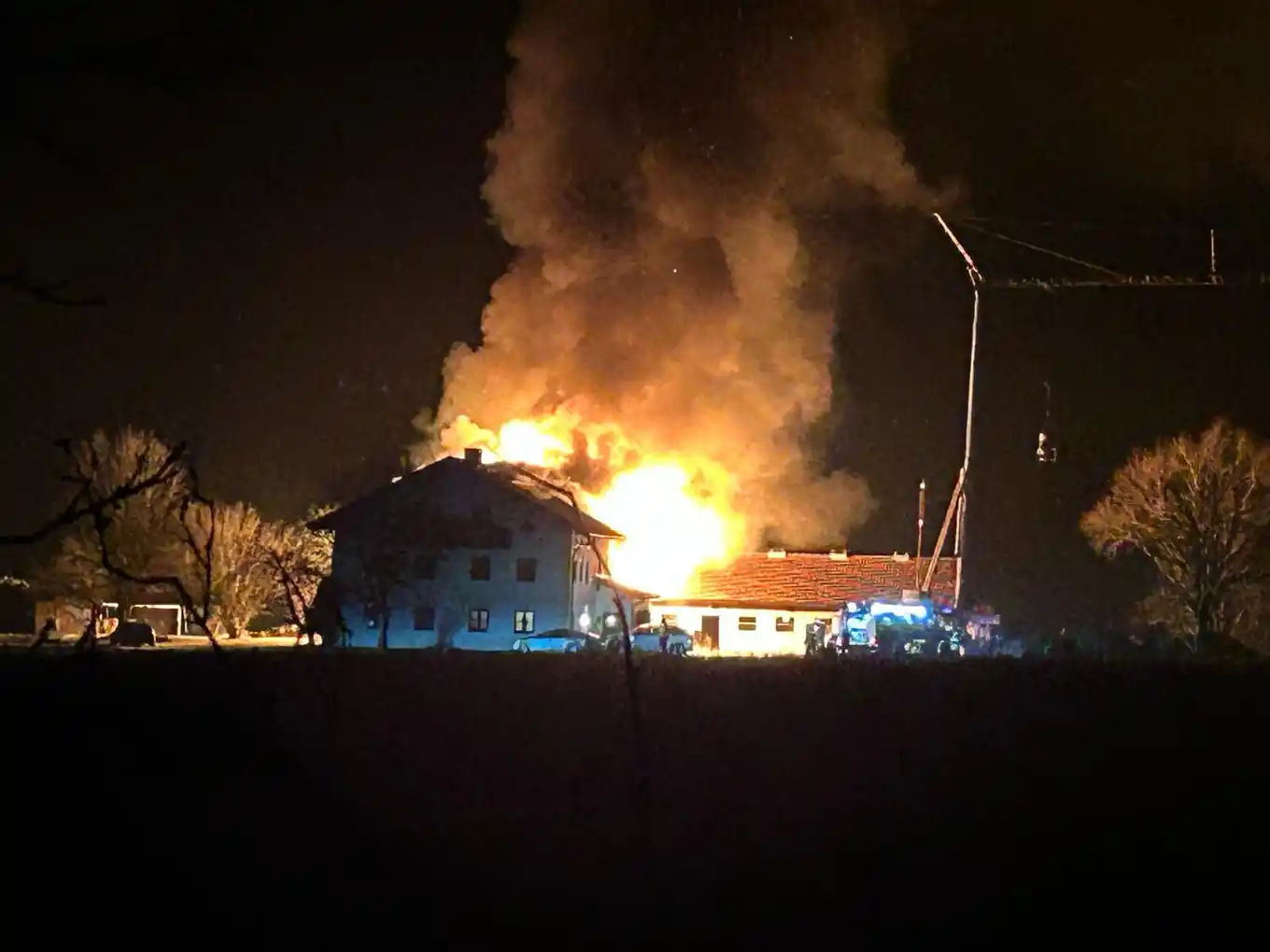 +++ Freitagmorgen: Millionenschaden bei Großbrand +++