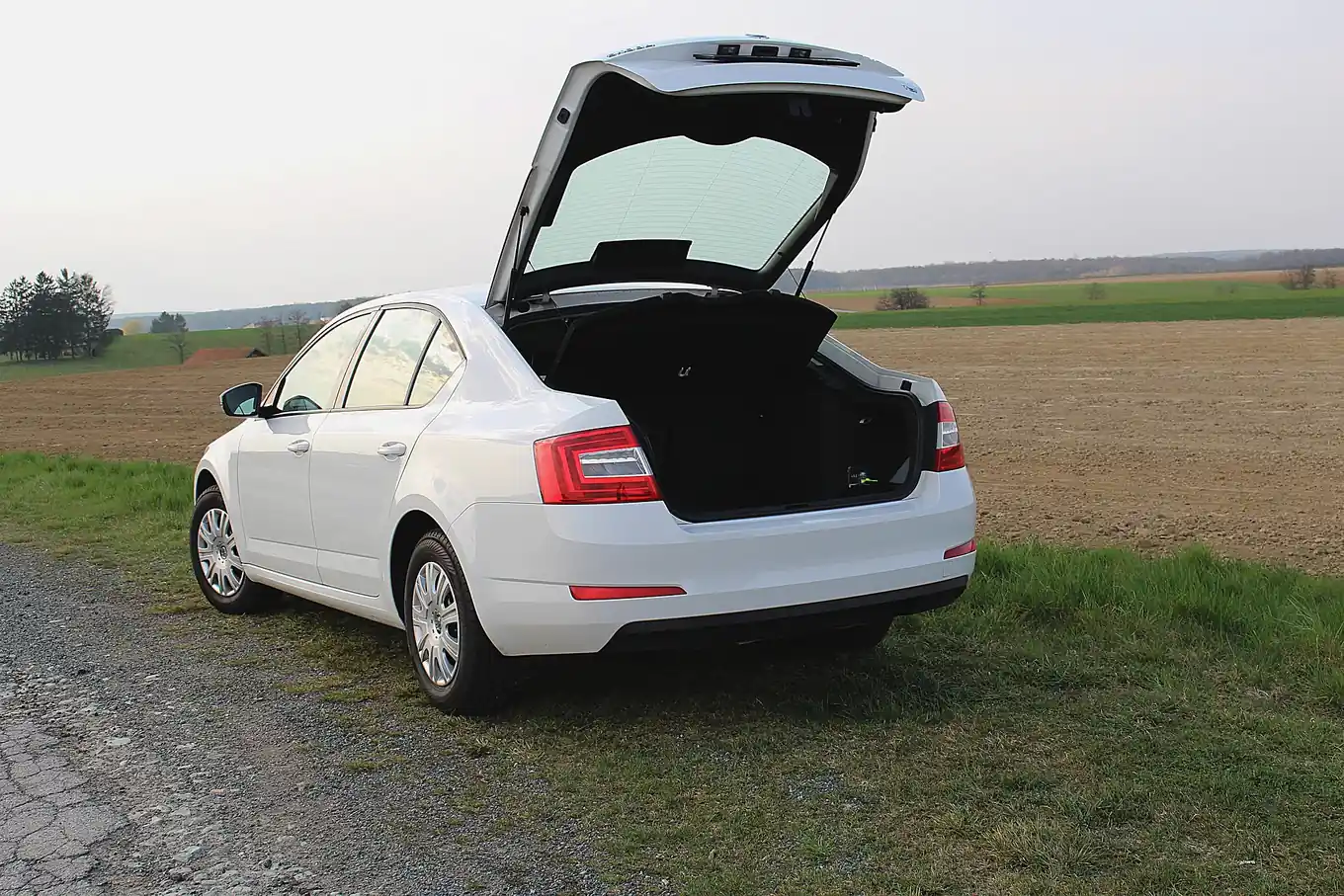 Fahren mit offener Heckklappe erlaubt?