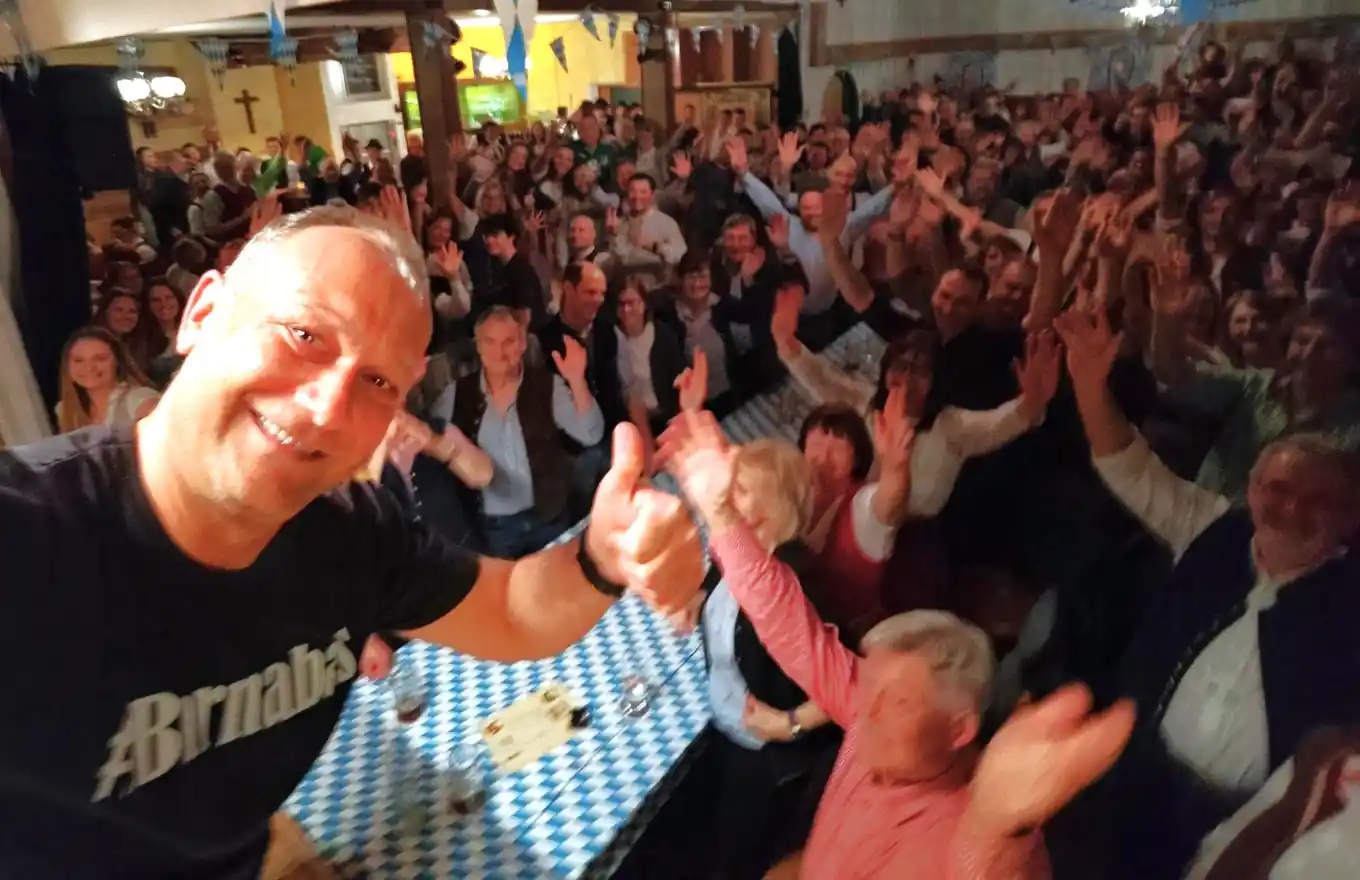 Stehende Ovationen in Rechtmehring
