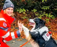 Rott hilft der Rettungshundestaffel