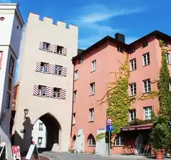 Ab Montag Arbeiten am „Roten Turm“