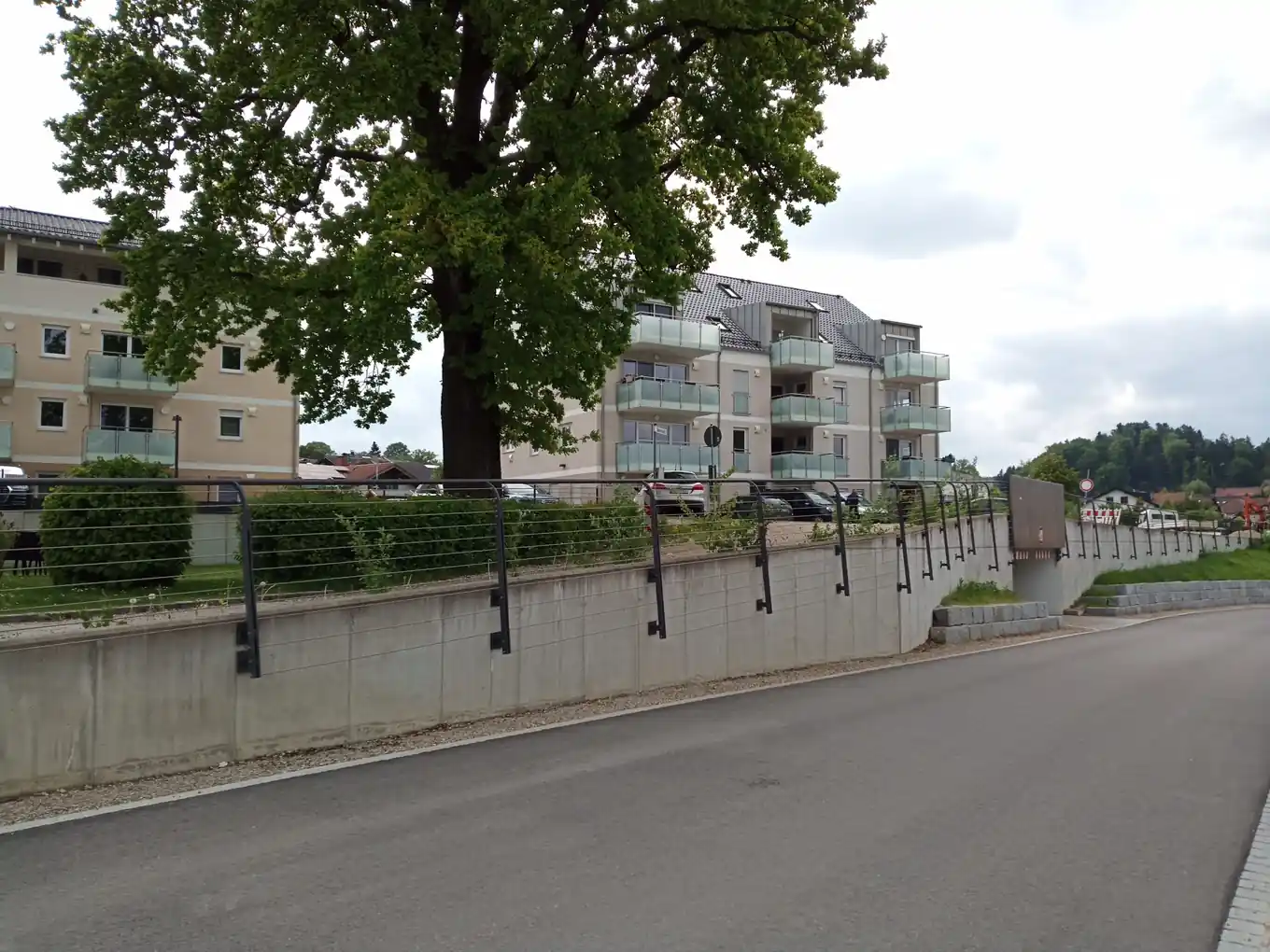 Neue Bepflanzung am Bahnhofsgelände