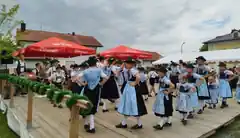 „Gemeinsam feiern und´s Brauchtum pflegen“