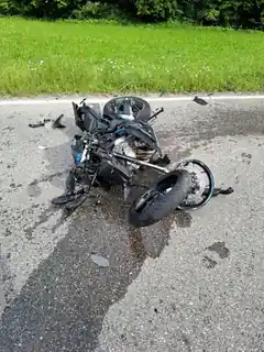 18-jähriger Motorradfahrer schwerst verletzt