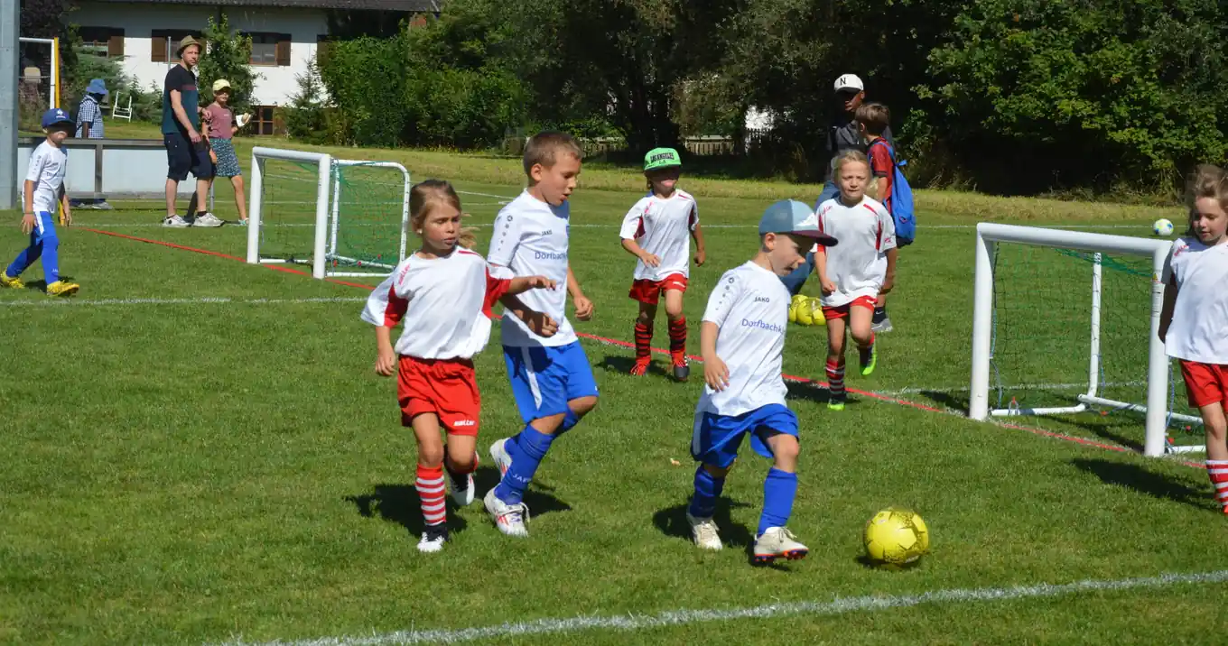 Sonne, Spiele und „vui Spaß“