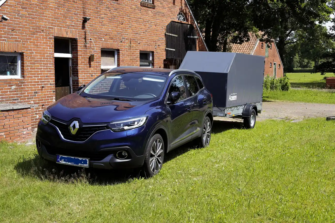 Welche Erlaubnisklassen gelten für das Fahren mit Anhängern?