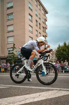 Chapeau: Tobi Kussinger beim „Ironman“