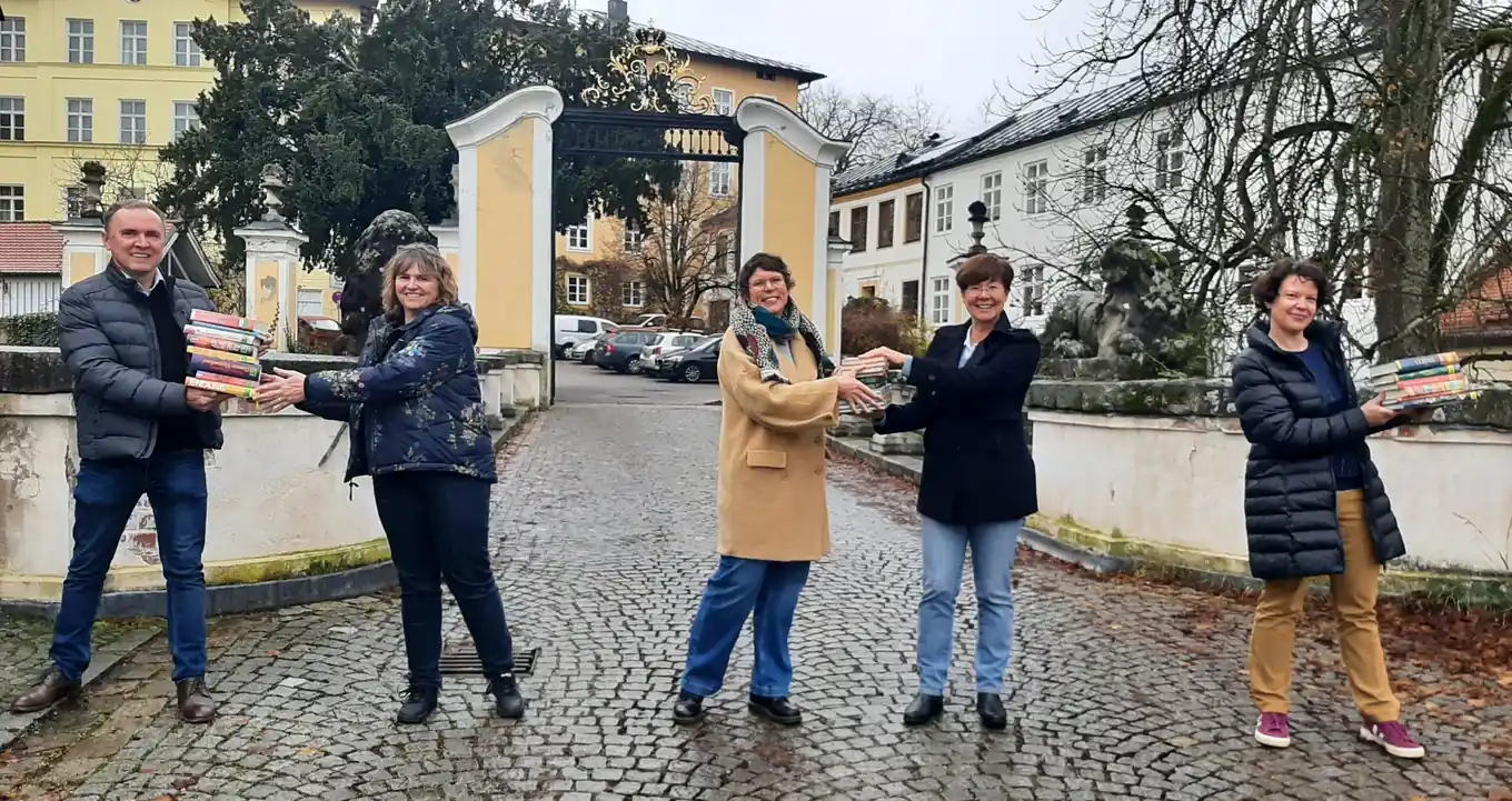 „Bücher ziehen bald in den Zehentstadel“
