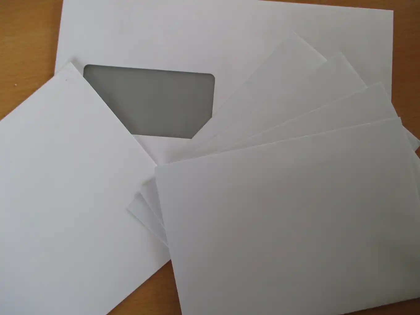 Zustellung per Bote oder Email?