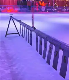 „Benefiz-Bandl-Schießen“ auf der Eisbahn