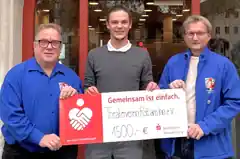 Großzügige Spende für neue Bühnentechnik