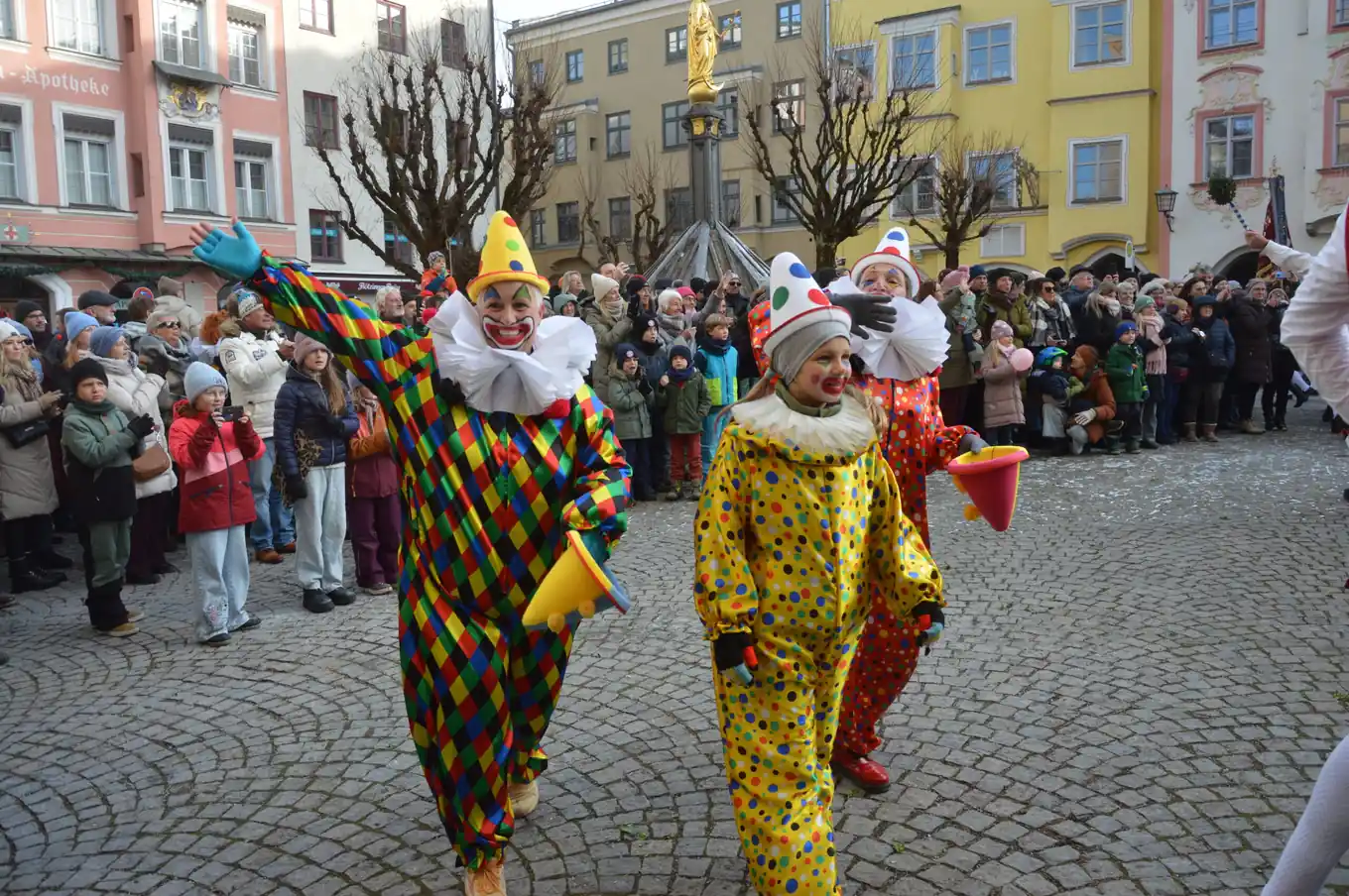 UDO und die Schäffler tanzen