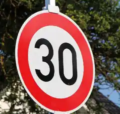 Zur Beruhigung der Ortsdurchfahrt