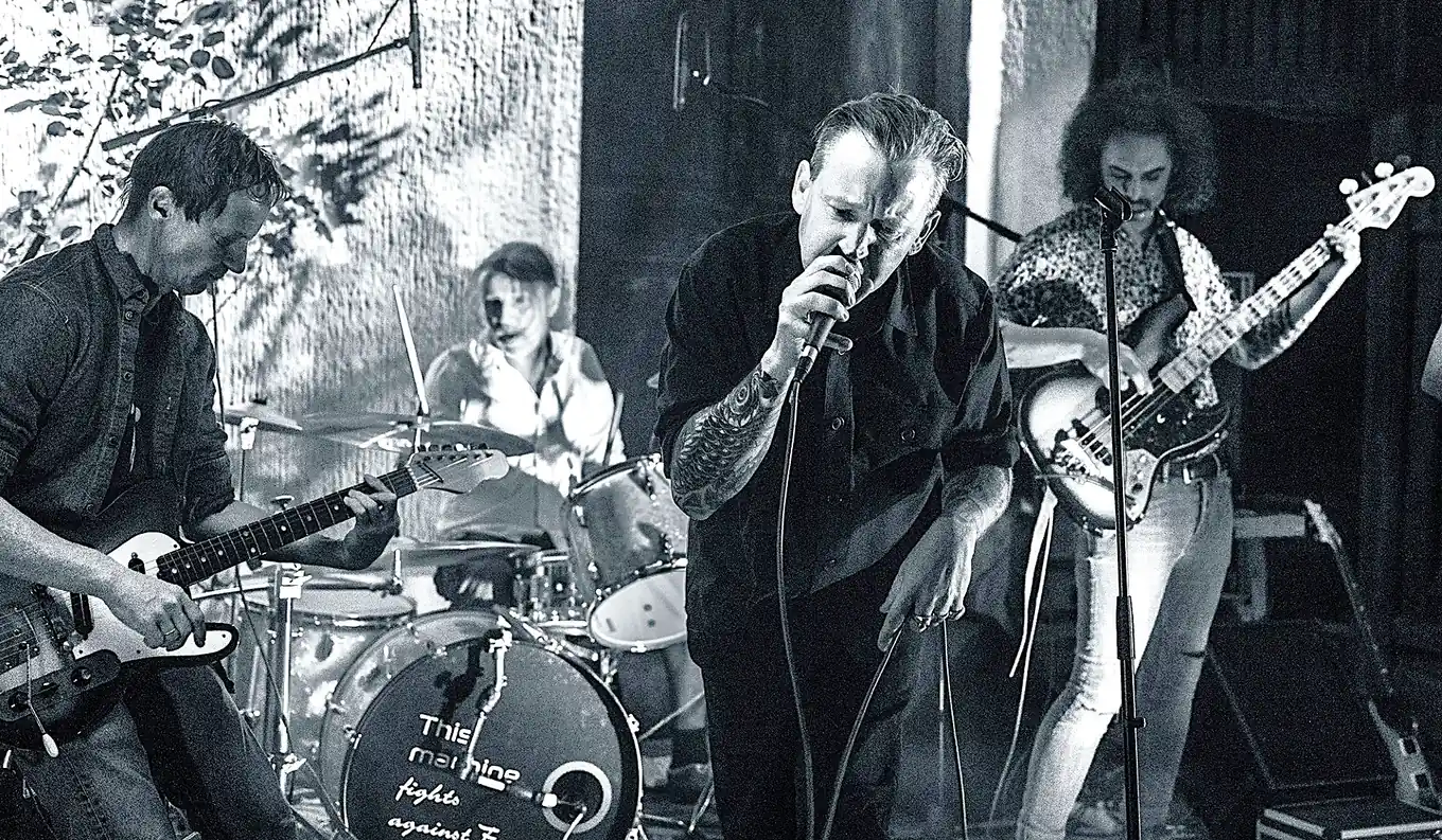 Vier Bands geben sich die Ehre