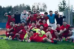 Knapper Heimsieg im Verfolgerduell