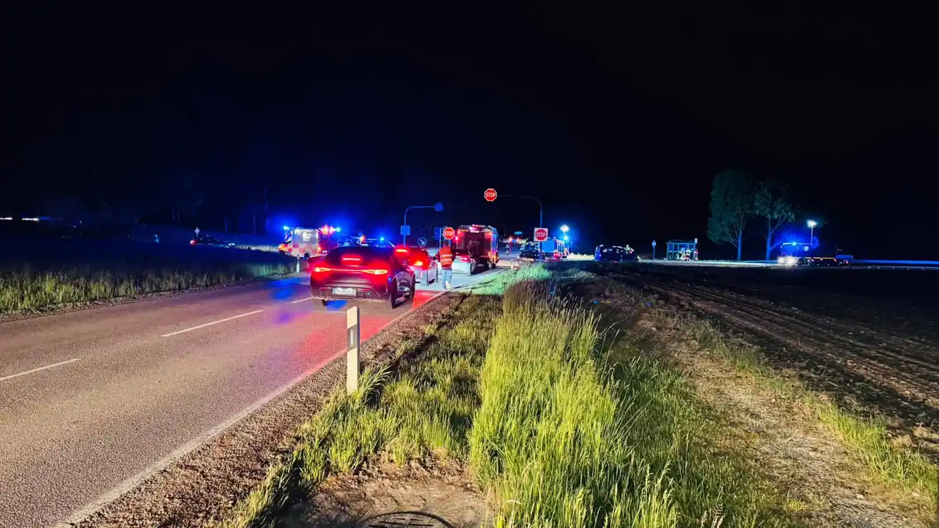 22.15 Uhr: Schwerer Unfall auf der B304