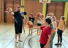 Teamgeist, Konzentration und Bewegung