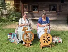 Altes Handwerk und alpenländische Klänge