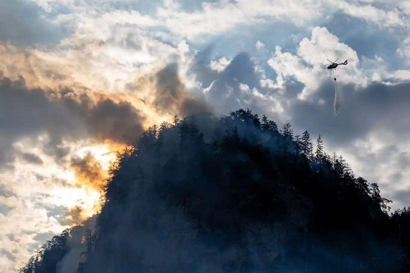 Waldbrand: Lage am Freitagmorgen stabil
