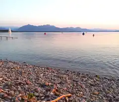 Der Chiemsee mit Niedrigwasser und Folgen