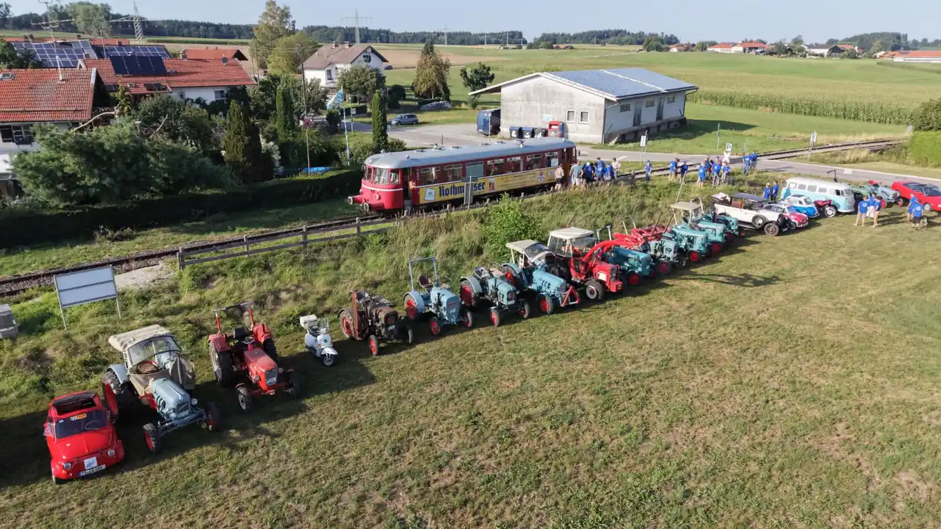 Mit der Lokalbahn zum Oldtimertreffen reisen