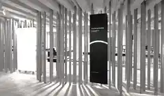 Historikerin führt durch Ausstellung