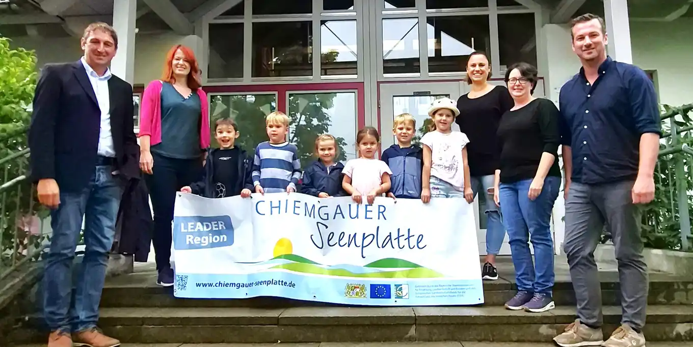 Starkes Gemeinschafts-Projekt: Schwimmen lernen