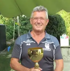 Martin Glas holt sich den Edlinger Boccia-Pokal