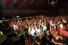 Ballermann pur im Haager Festzelt
